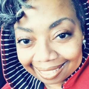 Meet your Posher, Adria